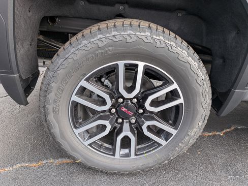 New 2026 GMC Sierra 1500 AT4 AWD/4WD image 12
