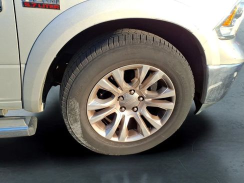 Used 2017 RAM 1500 Laramie Longhorn RWD image 16