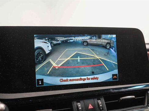 Used 2023 Lexus ES 300h w/ Premium Package image 26