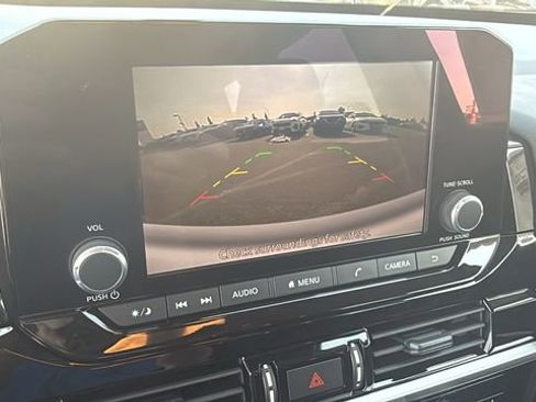 New 2025 Nissan Pathfinder SV image 16