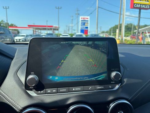 Used 2025 Nissan Sentra SV FWD image 21