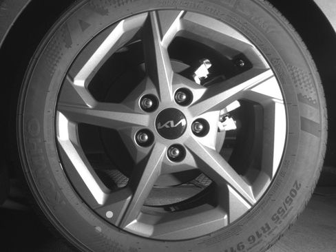 Used 2025 Kia K4 LXS image 14