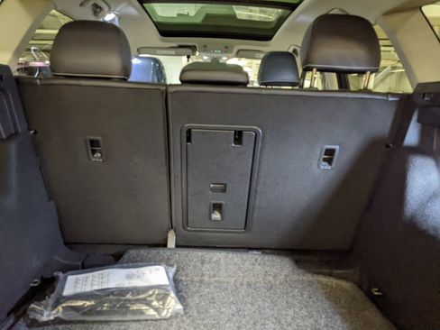 New 2025 Volkswagen Taos SE image 27