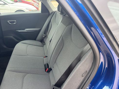 Used 2025 Kia K4 LXS image 24