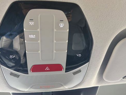 Used 2025 Kia K4 FWD image 26
