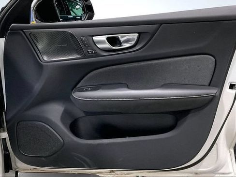 Certified 2024 Volvo S60 B5 Plus AWD/4WD image 26