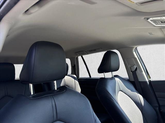 Certified 2025 Toyota Grand Highlander AWD image 29