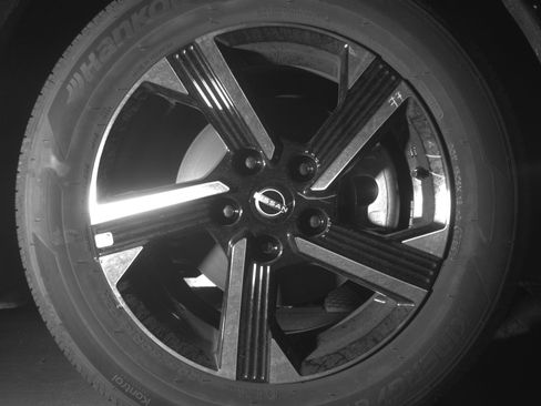 Used 2025 Nissan Sentra SV FWD image 13
