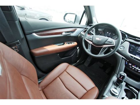 New 2026 Cadillac XT5 Premium Luxury w/ Driver Assist Package FWD image 8