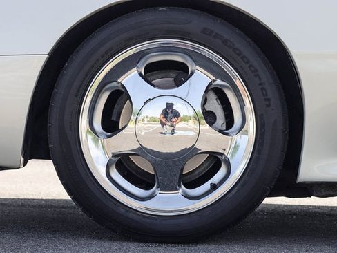 Used 2004 Ford Mustang GT RWD image 75