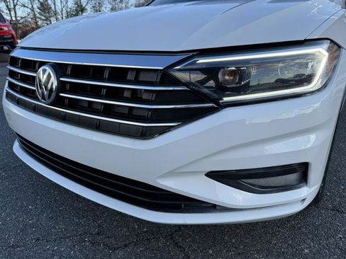Used 2019 Volkswagen Jetta SEL Premium image 10