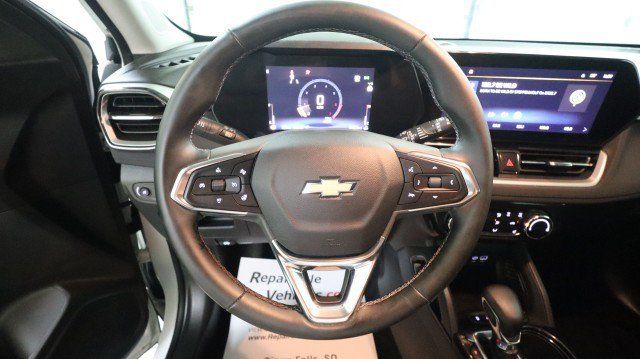 Used 2026 Chevrolet TrailBlazer LT w/ LT Cold Weather Package AWD/4WD image 20