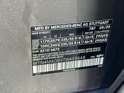 New 2026 Mercedes-Benz GLB 250 image 28