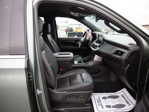 Used 2024 Chevrolet Tahoe LT AWD/4WD image 24
