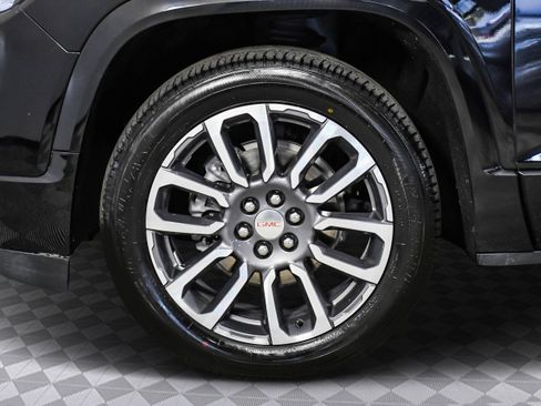 Used 2021 GMC Acadia Denali w/ Denali Technology Package image 37