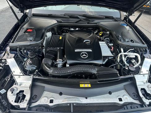 Used 2019 Mercedes-Benz E 300 4MATIC image 33