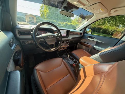 Used 2023 Ford Maverick Lariat w/ Lariat Luxury Package FWD image 9