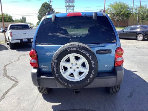 Used 2004 Jeep Liberty Sport w/ PWR Convenience Group AWD/4WD image 12