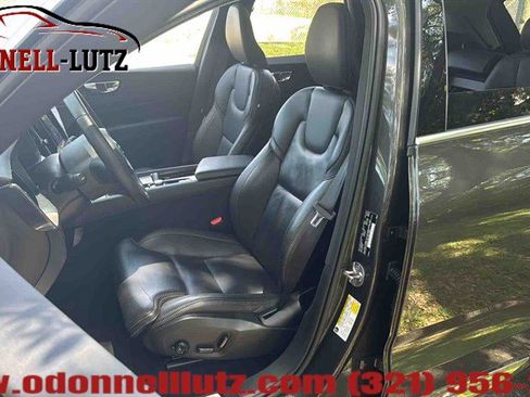 Used 2022 Volvo XC60 B6 Inscription w/ Advanced Package AWD/4WD image 11
