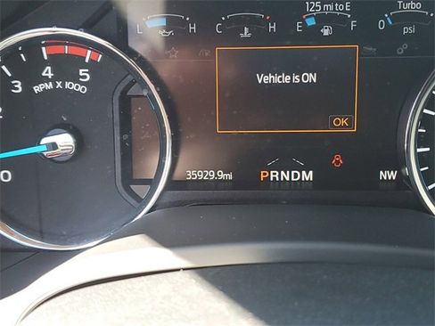 Used 2022 Ford F450 Lariat w/ Camper Package image 17