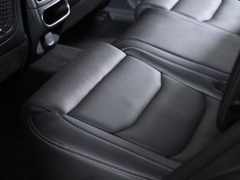 Used 2025 Genesis GV70 2.5T image 31