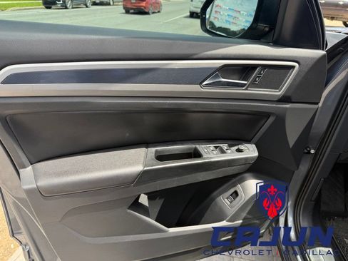 Used 2021 Volkswagen Atlas SE FWD image 8