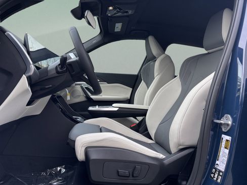 Certified 2026 BMW X1 xDrive28i AWD/4WD image 18