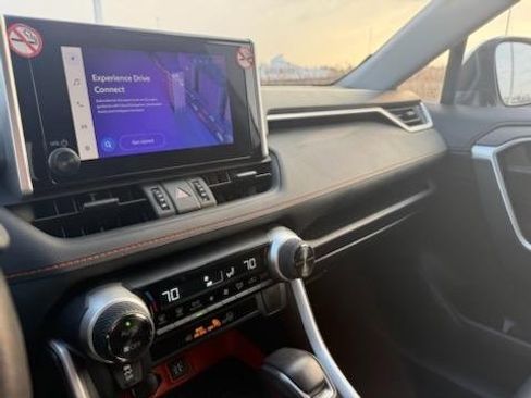 Used 2024 Toyota RAV4 Adventure image 10