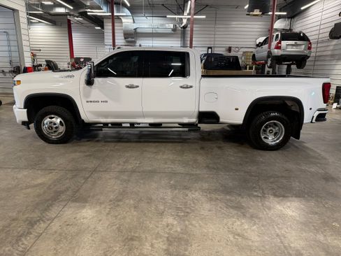 Used 2020 Chevrolet Silverado 3500 High Country w/ Gooseneck/5TH Wheel Package AWD/4WD image 37