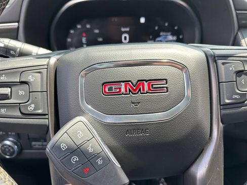 Used 2022 GMC Yukon XL AT4 w/ AT4 Premium Plus Package AWD/4WD image 45