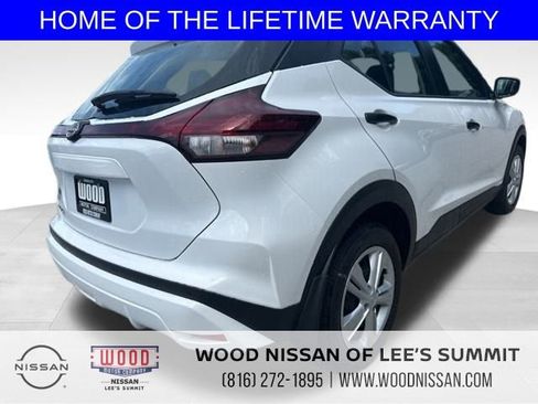 New 2025 Nissan Kicks Play S image 7