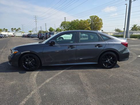 Used 2025 Honda Civic Sport image 6