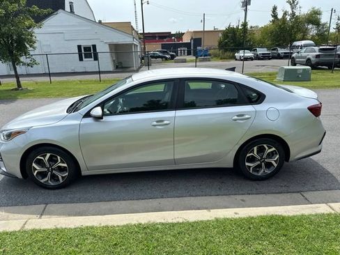 Used 2021 Kia Forte LXS FWD image 27