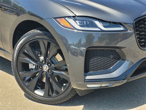 New 2026 Jaguar F-PACE R-Dynamic S image 6