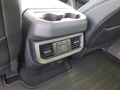 New 2025 Ford F250 Platinum image 12