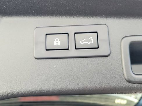Certified 2026 Subaru Outback Limited XT AWD/4WD image 16