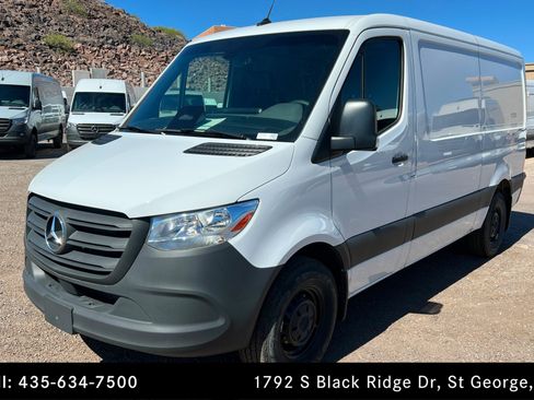 New 2025 Mercedes-Benz Sprinter 2500 image 1