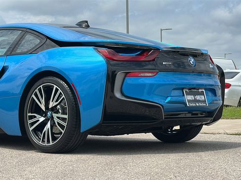 Used 2015 BMW i8 AWD/4WD image 15