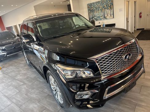 Used 2015 INFINITI QX80 Luxe w/ 22" Wheel Package image 4