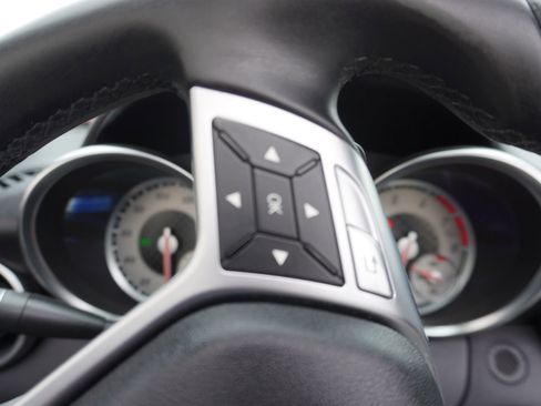 Used 2012 Mercedes-Benz SLK 350 image 22