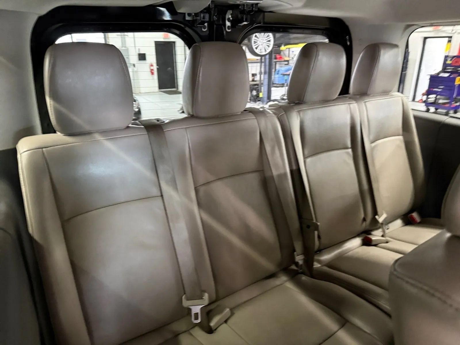Used 2015 Nissan NV 3500 SL w/ Technology Package RWD image 27