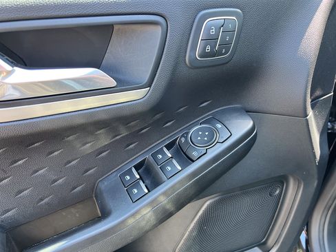 Used 2020 Ford Escape SEL FWD image 13