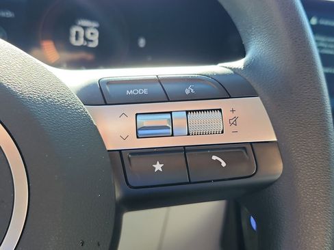 Used 2025 Hyundai Tucson SEL image 24