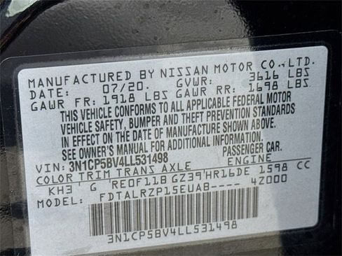 Used 2020 Nissan Kicks S image 16