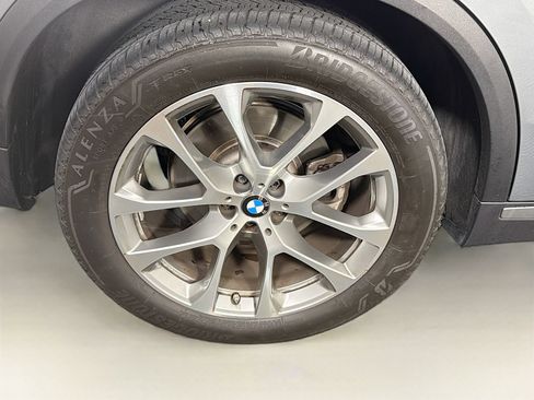 Used 2024 BMW X5 xDrive40i w/ Premium Package AWD/4WD image 36