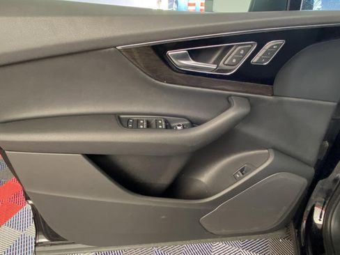 Used 2019 Audi Q7 3.0T Premium w/ Convenience Package AWD/4WD image 23