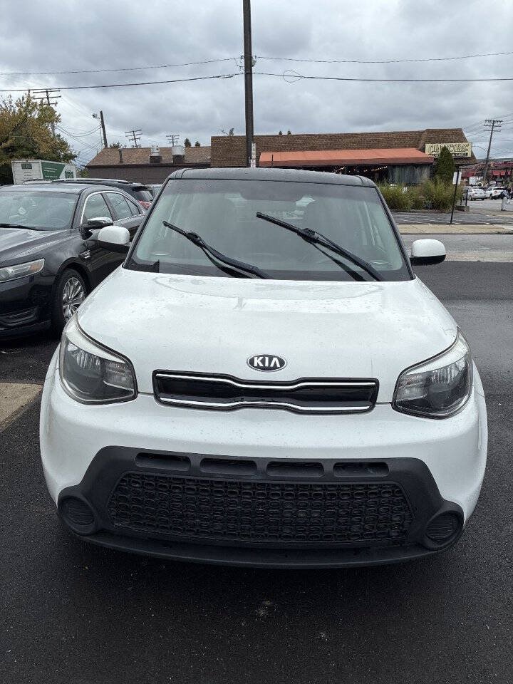 Used 2016 Kia Soul FWD image 2