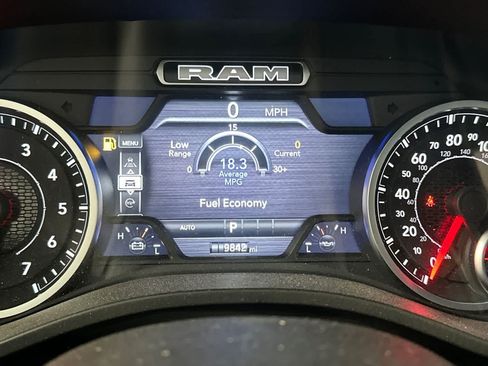 Used 2025 RAM 1500 Laramie AWD/4WD image 26