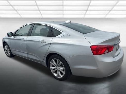Used 2018 Chevrolet Impala LT image 3