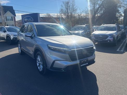 Used 2023 Honda CR-V EX image 7